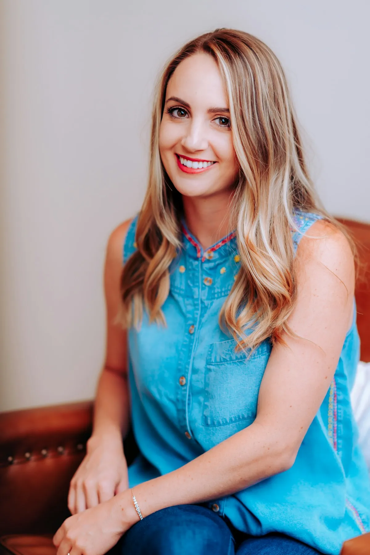 Fatima Noor, Influencer Partnerships manager at Aura, editorial portrait
